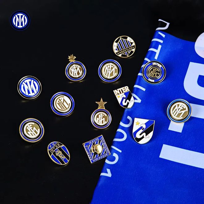 拜仁因球迷燃放烟火被罚，欧冠主场部分看台关闭（因球迷燃放烟花遭处罚，拜仁欧冠主场部分看台被封闭）