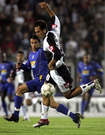 全运男足U20上海vs山东首发出炉：蒯纪闻、依木兰领衔（全运会U20男足上海对山东首发公布：蒯纪闻、依木兰坐镇）