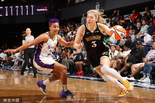 奎因单节21分5助攻0失误创历史，NBA此前仅詹姆斯等3人做到（奎因单节轰21分+5助攻零失误载入史册，NBA此前仅詹姆斯等三人曾达成）