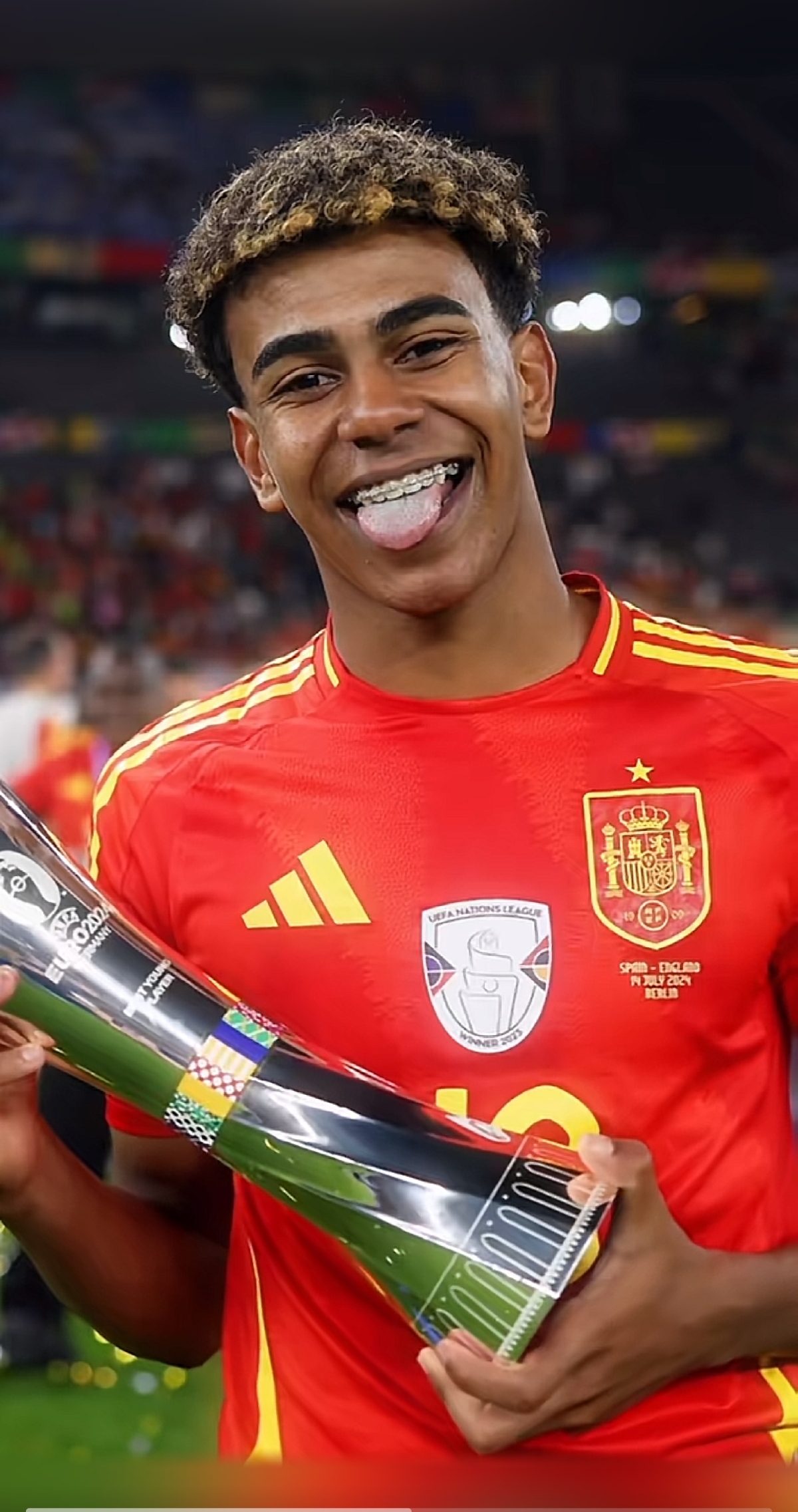 江苏“双城赛”即将打响，苏州队主帅李玮锋：为苏州球迷战斗（江苏德比将上演，苏州主帅李玮锋：为苏州球迷而战）