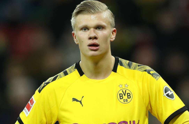 邓加：维尼修斯只能做战术核心，卡塞米罗才配做巴西队队长（邓加：维尼修斯更适合作战术核心，巴西队长应由卡塞米罗担任）