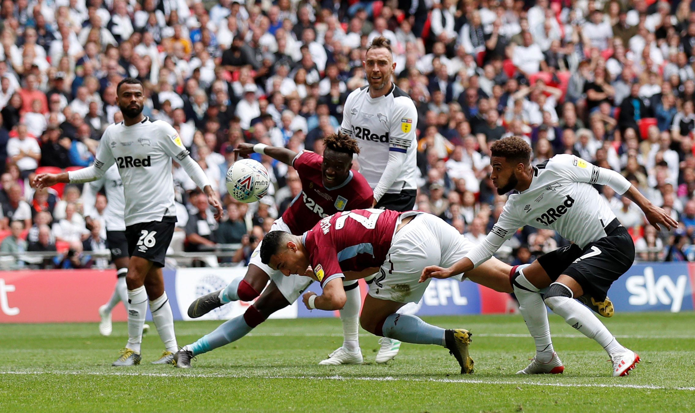 劳塔罗：我们在科莫面前展现了实力；感激家人和所有爱我的人（劳塔罗：与科莫一战彰显硬实力，感谢家人及所有爱我的人）