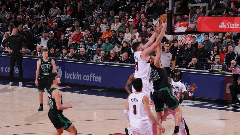 卡利亚里主帅：我在球员时代盯防过C罗，那真是令人激动（卡利亚里主帅回忆：球员时期曾盯防C罗，激动难忘）