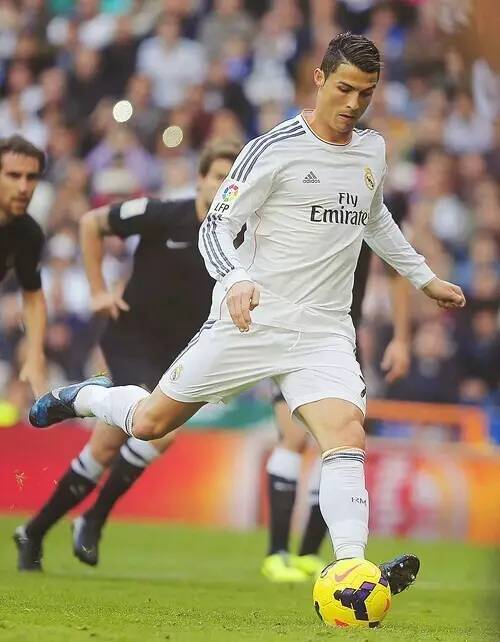 斯基拉：因西涅有望自由转会加盟拉齐奥，并签约至2027年