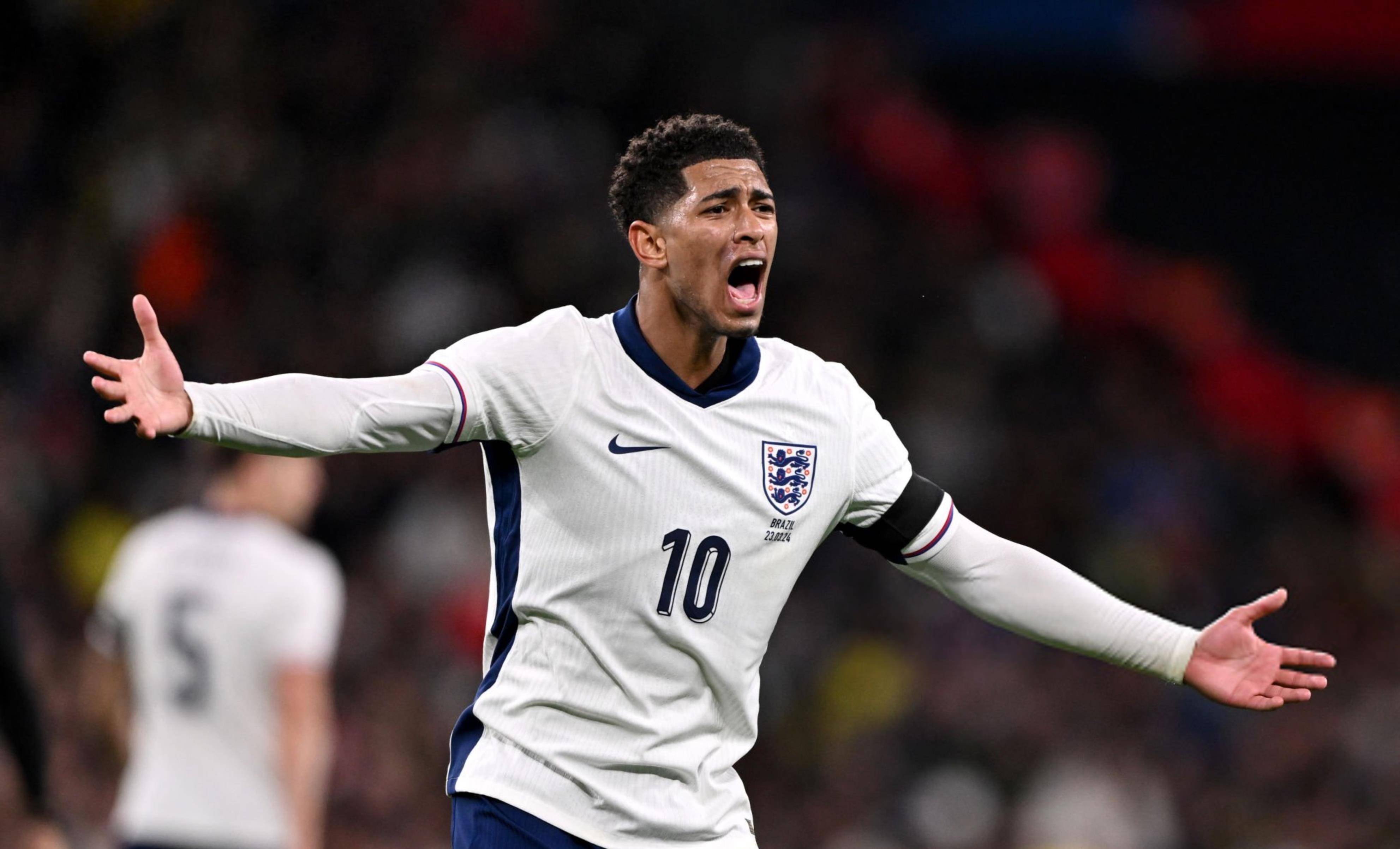 普利希奇流感中逆天改命，带领AC米兰重返意甲榜首（流感难挡锋芒，普利希奇率领AC米兰重返意甲榜首）